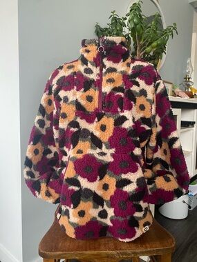 Liv Outdoor Teddy Sherpa Fleece Pullover Floral Cozy Sweater